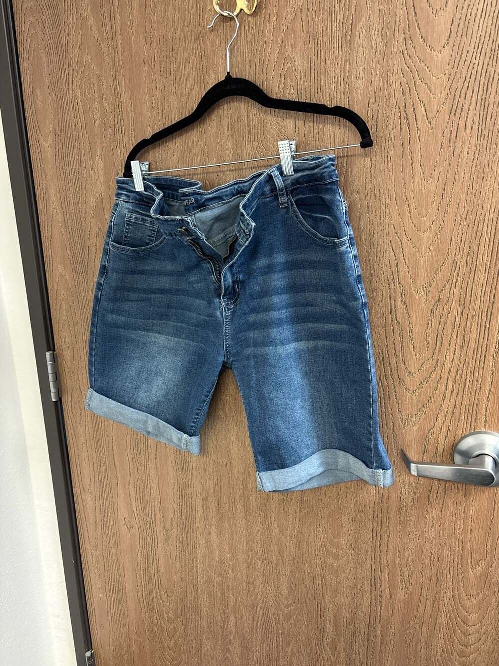 ROSWEAR Women's Denim Bermuda Shorts Cuffed Hem Size XXL